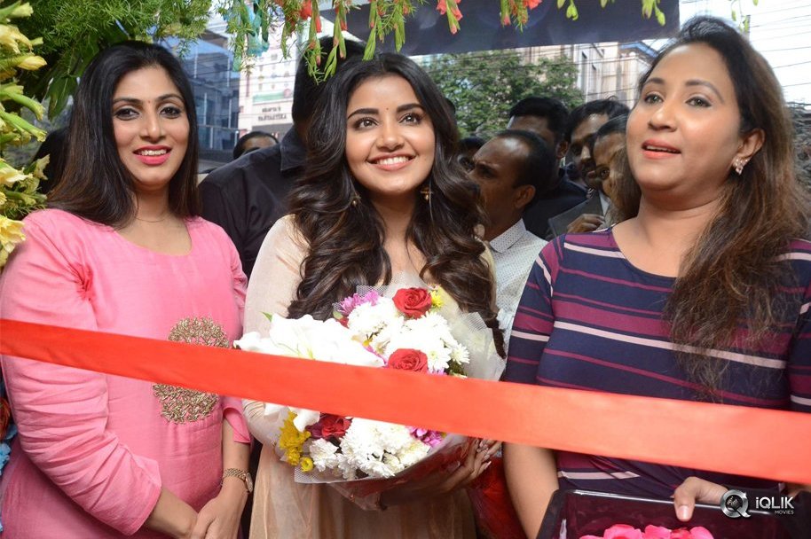 Anupama-Parameshwaran-Inaugurates-ABC-Clinic-at-Banjara-Hills